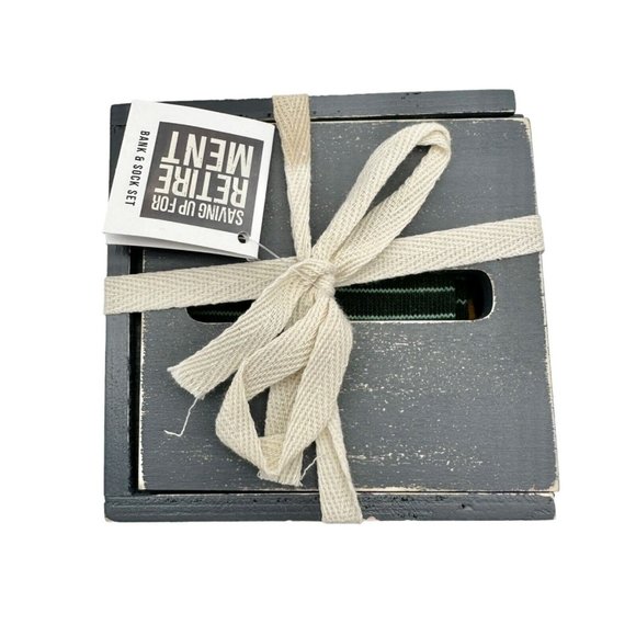 Primitives by Kathy Bank 2 Sock Set Retirement Bank 4 in Gray Socks One Size NWT - Picture 3 of 9